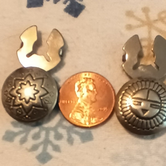 Vintage Button Covers - Picture 1 of 3